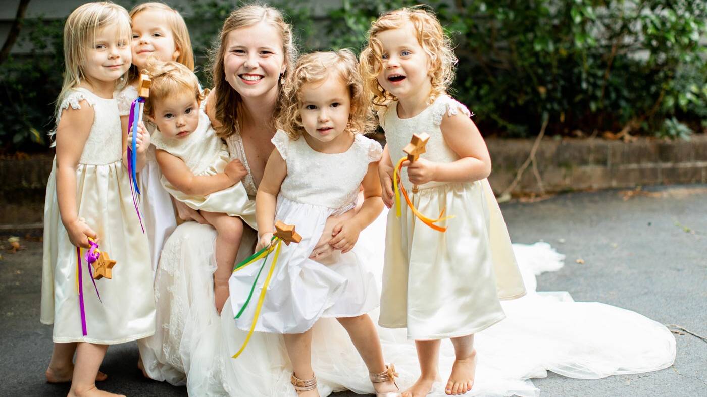 bride and five flower girls